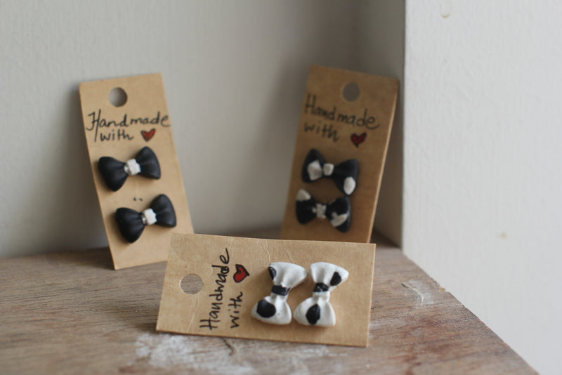 Bows- black n white, Studs