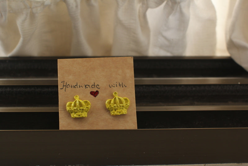Crown studs -