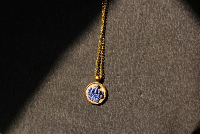 Crown" Pendants- in gold metallic base ( without chain)