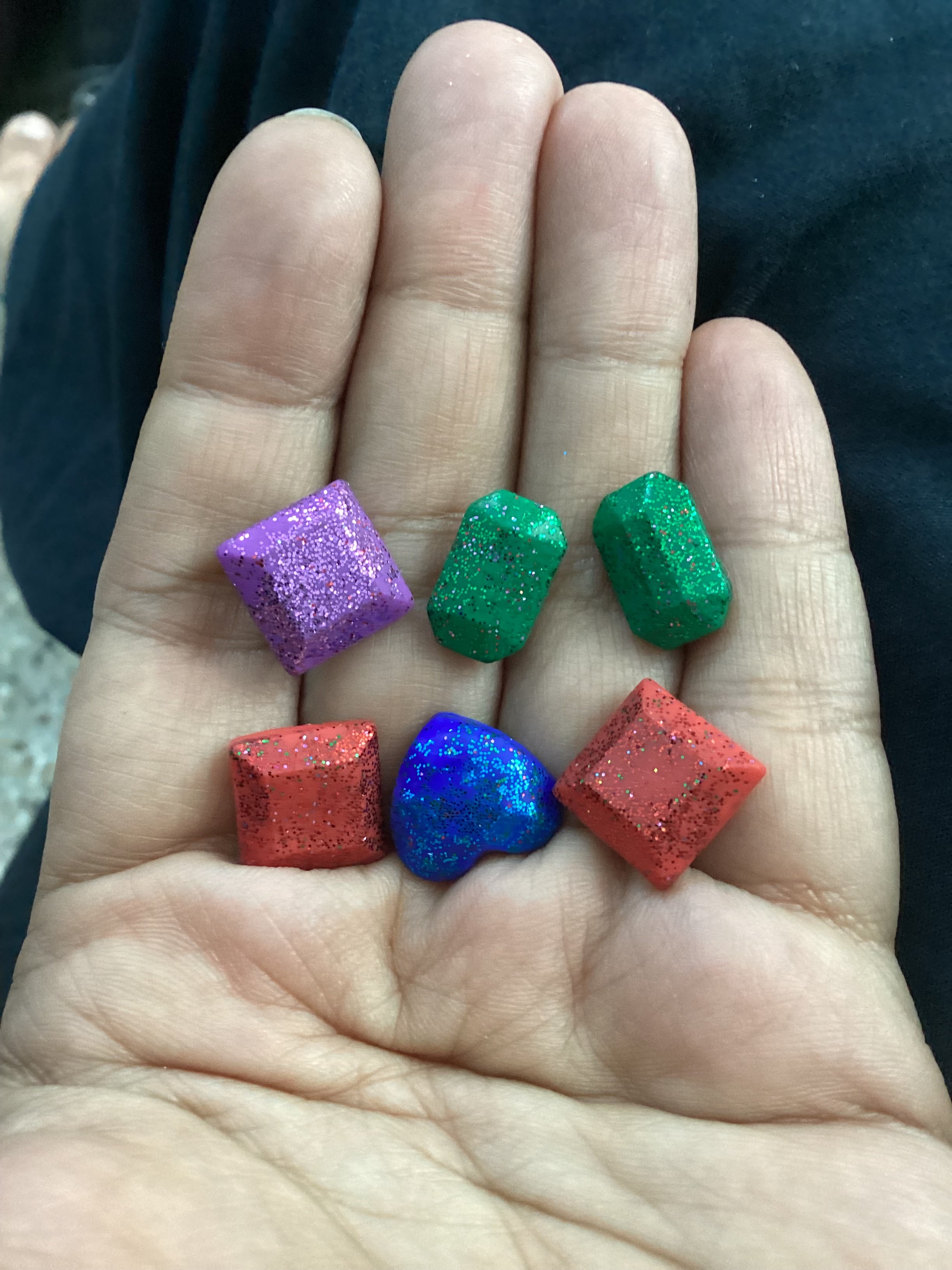 Glitter geometric studs