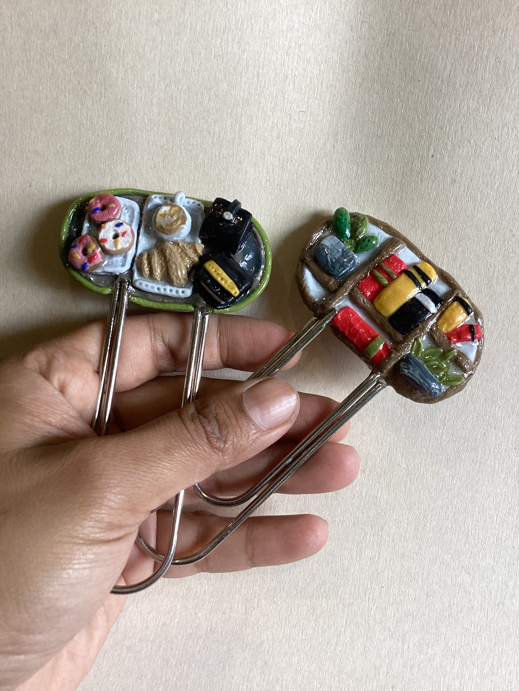 Cozy book marks