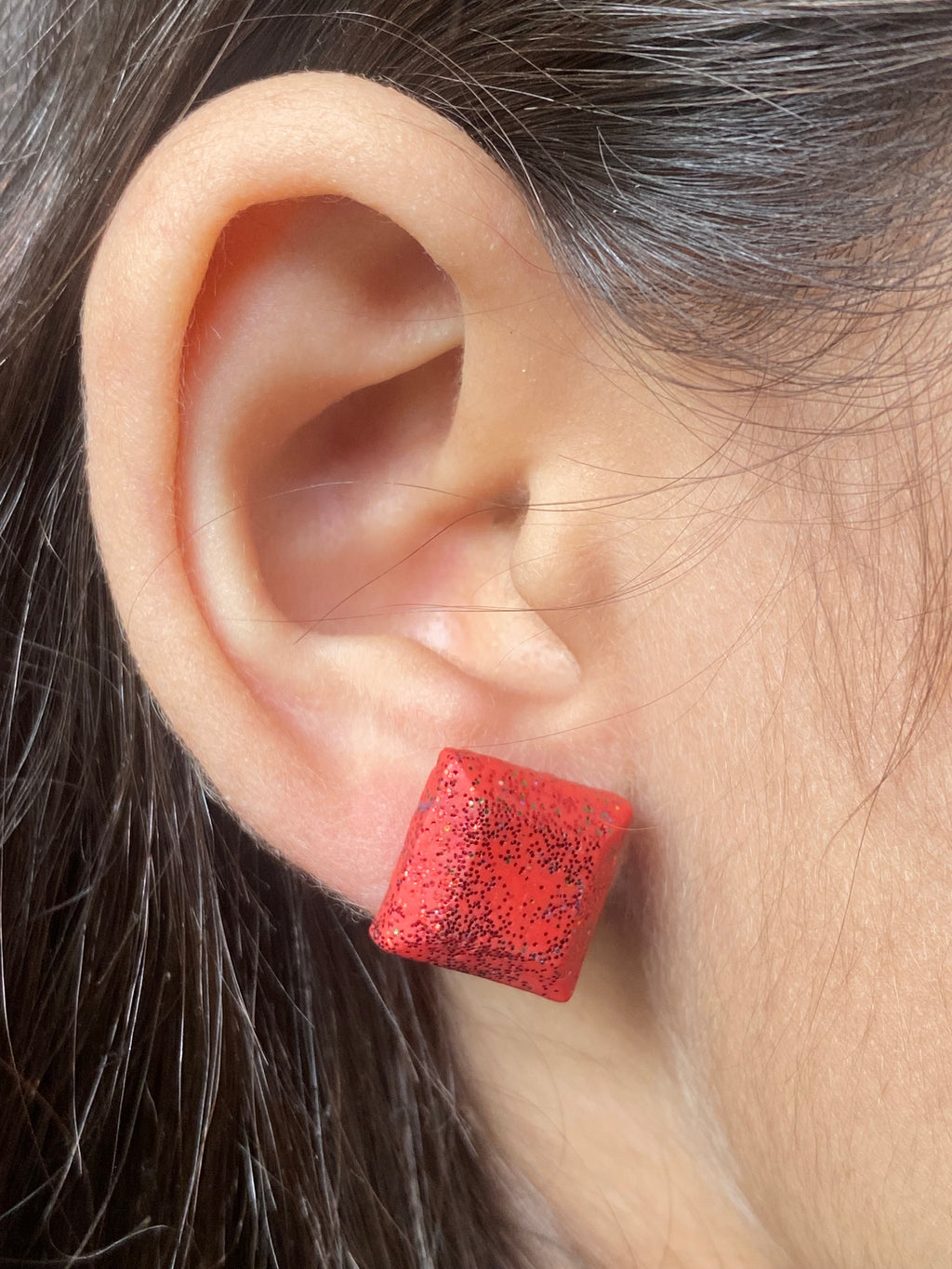 Glitter geometric studs