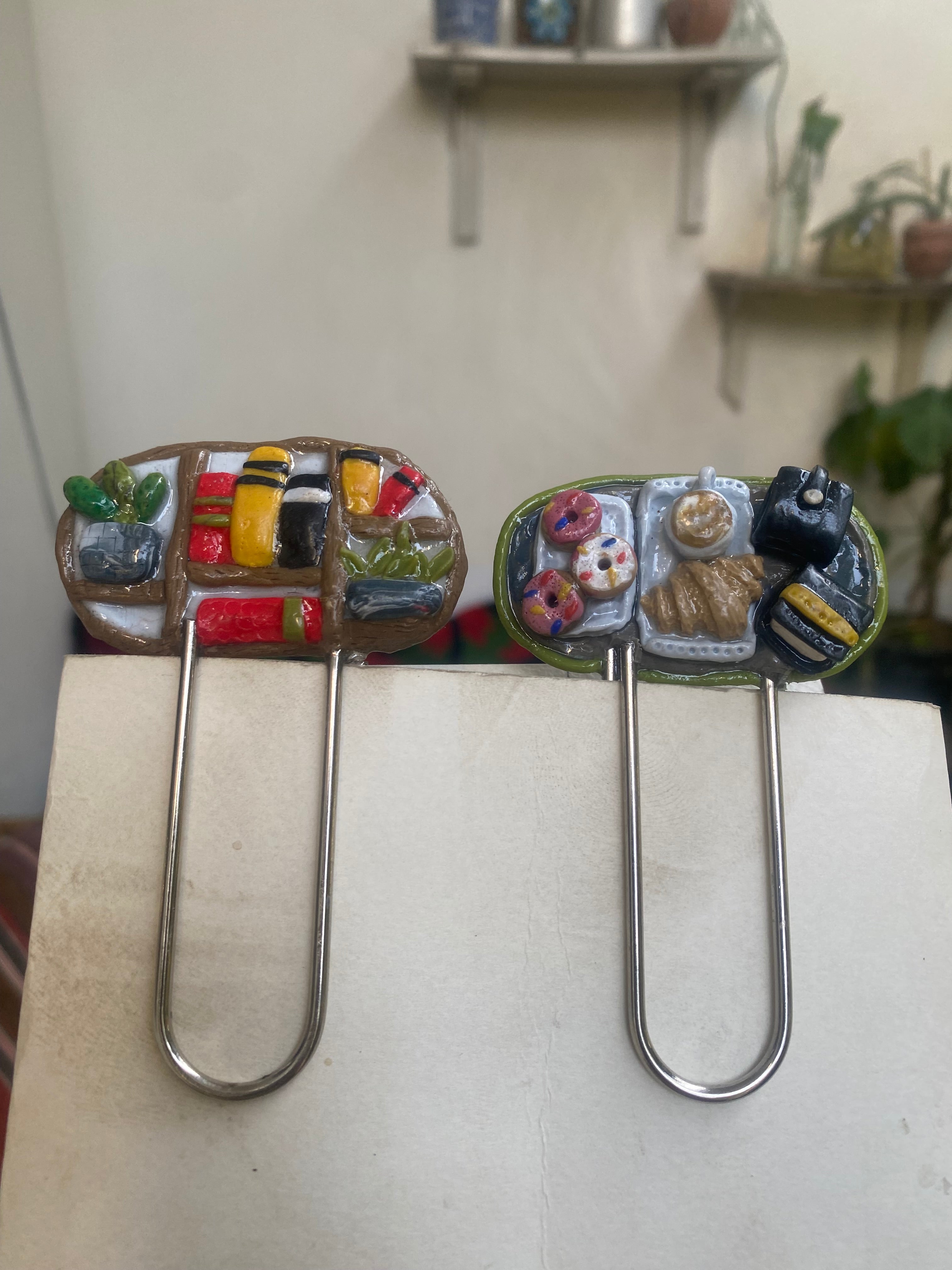 Cozy book marks