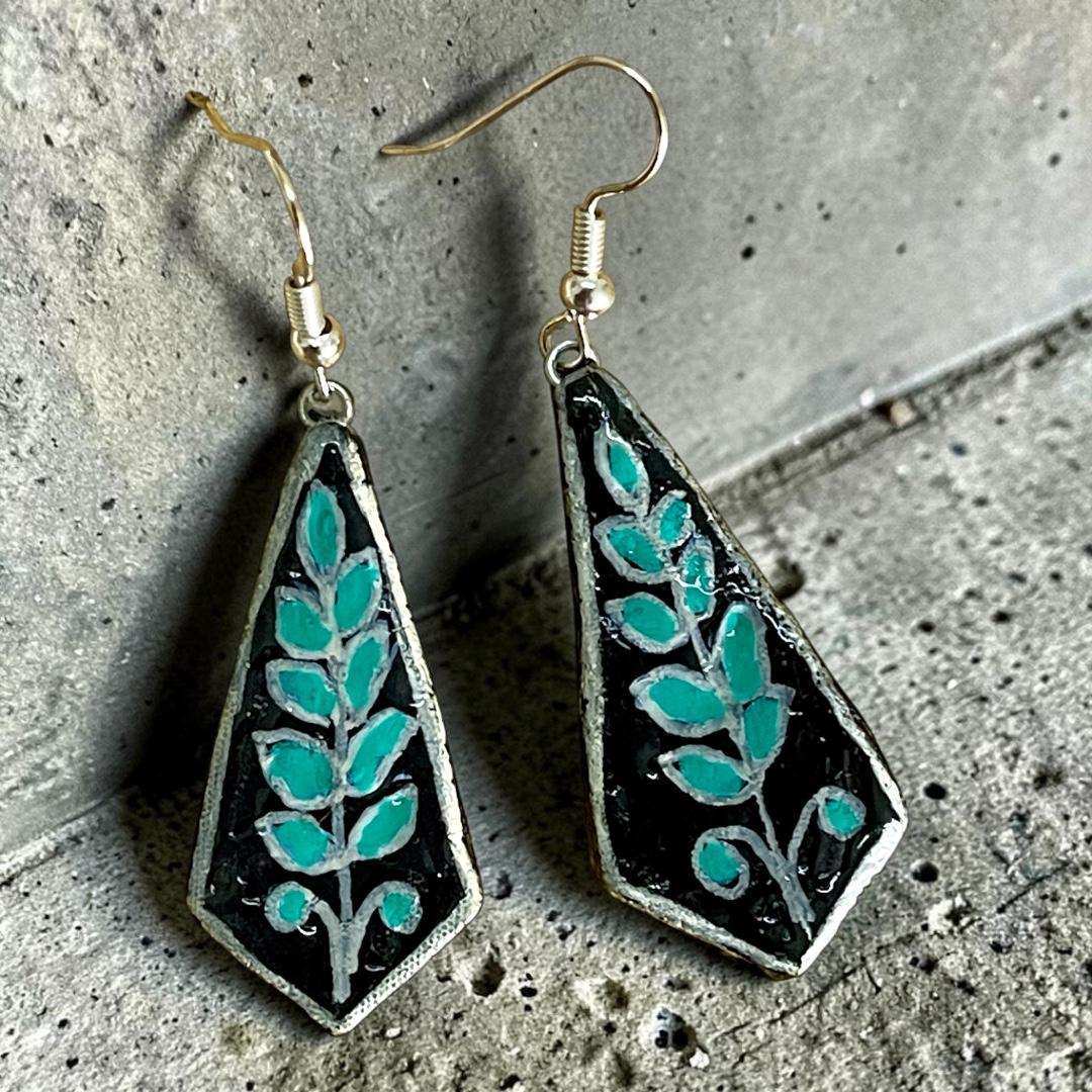 Leaf Earrings- Black