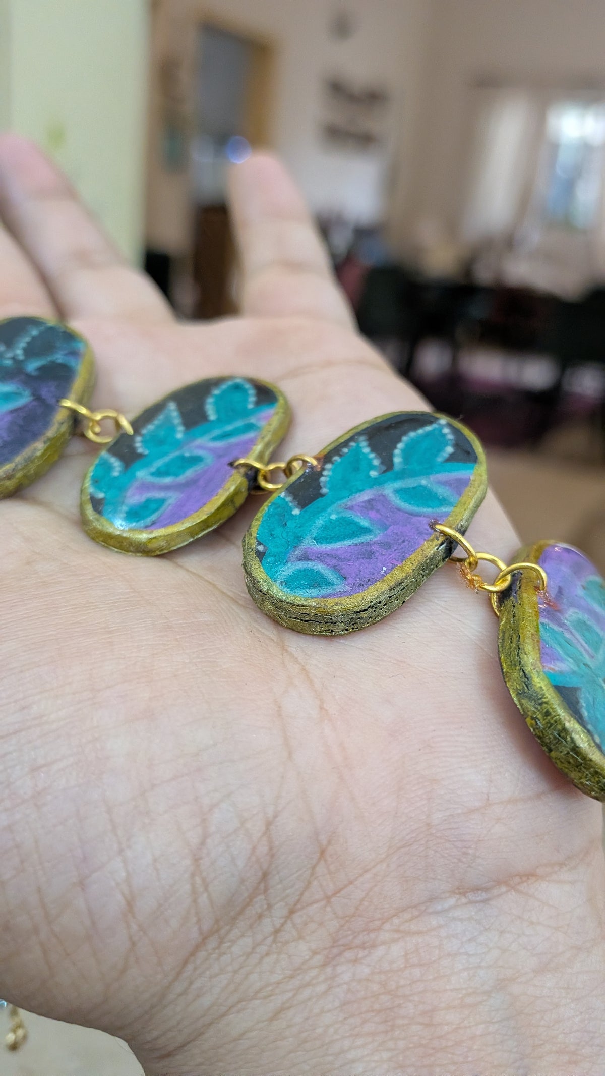 Dark leaves- Bracelet